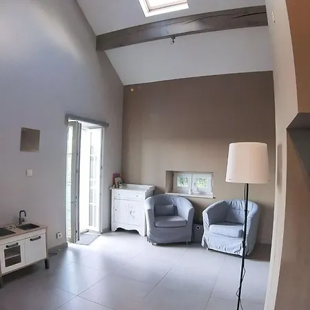 Le Grenier De Math Holiday home *